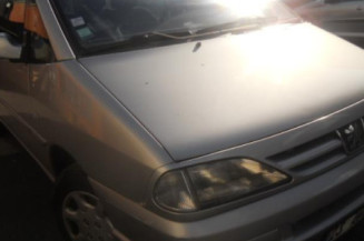 Interrupteur de leve vitre avant droit PEUGEOT 806