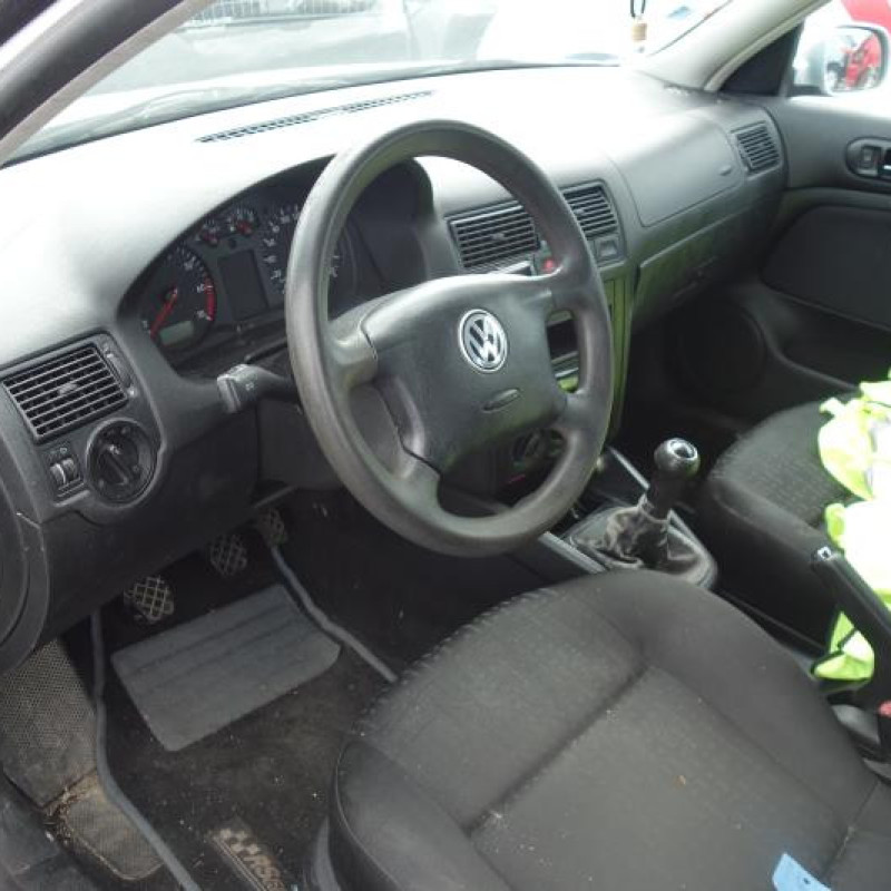 Ceinture arriere gauche VOLKSWAGEN GOLF 4 Photo n°8