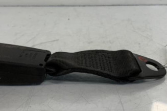 Attache ceinture arriere droit FORD KA 2