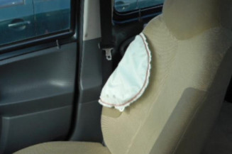 Ceinture arriere droit PEUGEOT 107