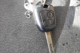 Ceinture arriere droit PEUGEOT 107