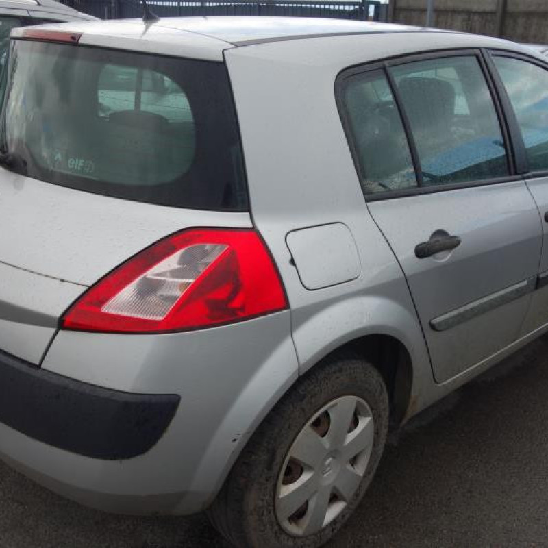 Pretensionneur de ceinture arriere gauche RENAULT MEGANE 2 Photo n°6