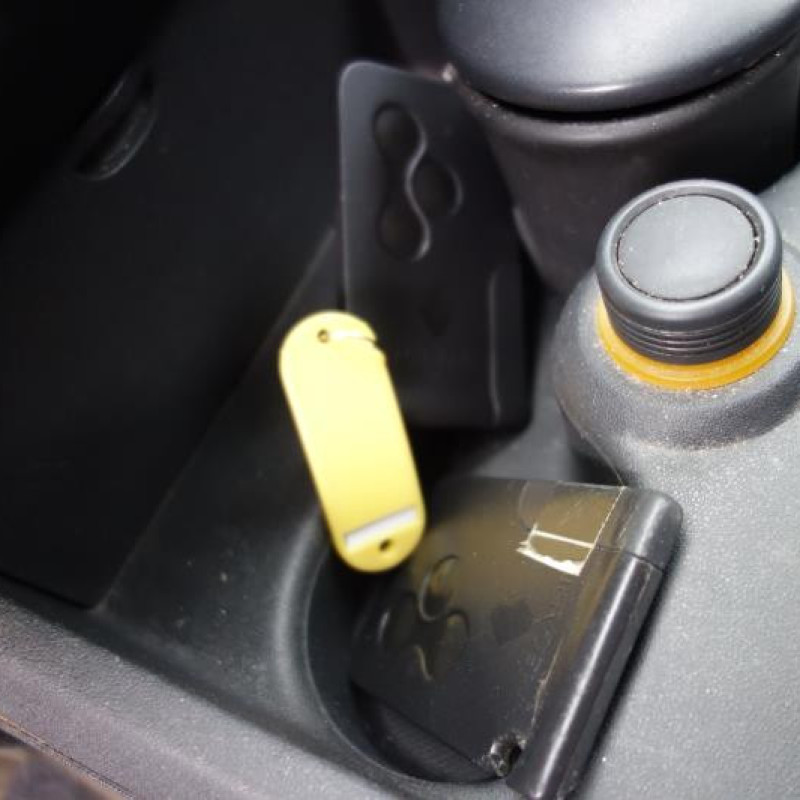 Pretensionneur de ceinture arriere gauche RENAULT MEGANE 2 Photo n°11