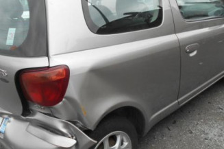 Retroviseur droit TOYOTA YARIS 1