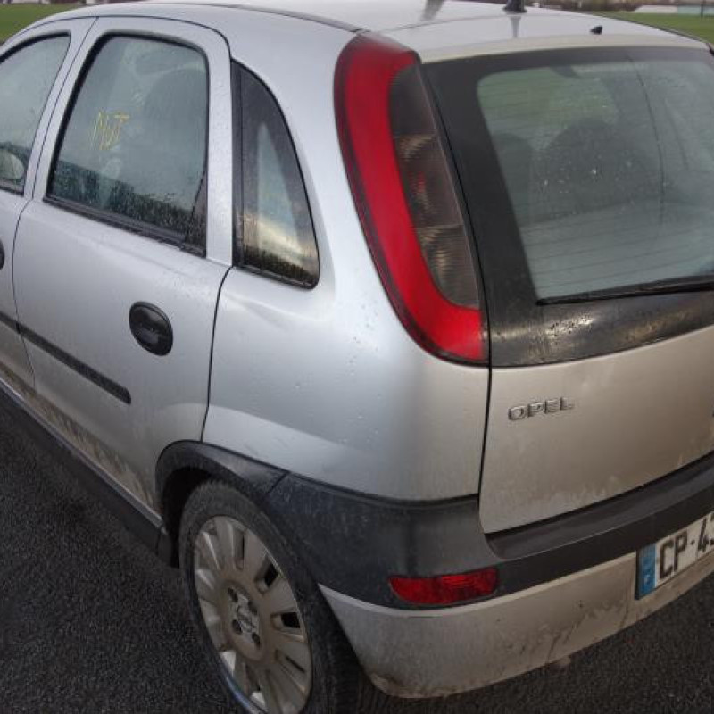 Ceinture arriere gauche OPEL CORSA C Photo n°7