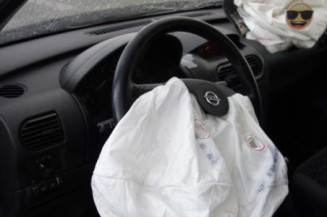 Ceinture arriere gauche OPEL CORSA C