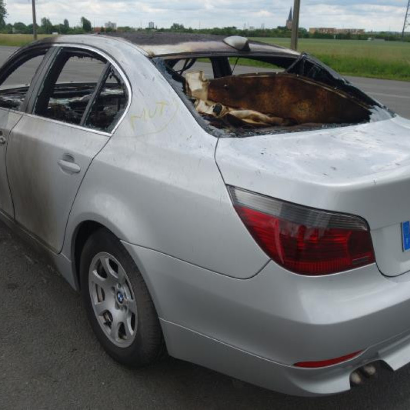 Etrier avant droit (freinage) BMW SERIE 5 E60 Photo n°4
