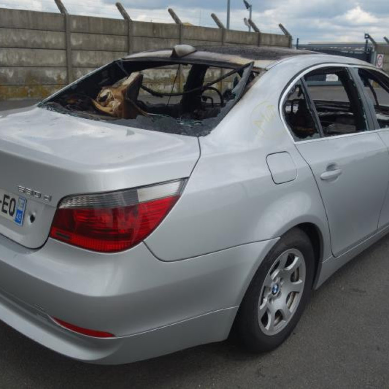Pivot de moyeu avant droit BMW SERIE 5 E60 Photo n°3