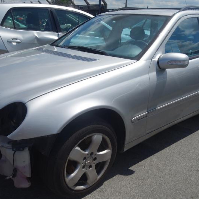 Pretensionneur de ceinture arriere gauche MERCEDES CLASSE C 203 Photo n°4