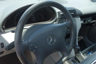 Pretensionneur de ceinture arriere gauche MERCEDES CLASSE C 203