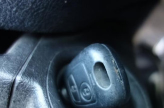 Levier frein à main PEUGEOT 206
