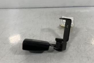 Attache ceinture arriere droit HYUNDAI I 10 1