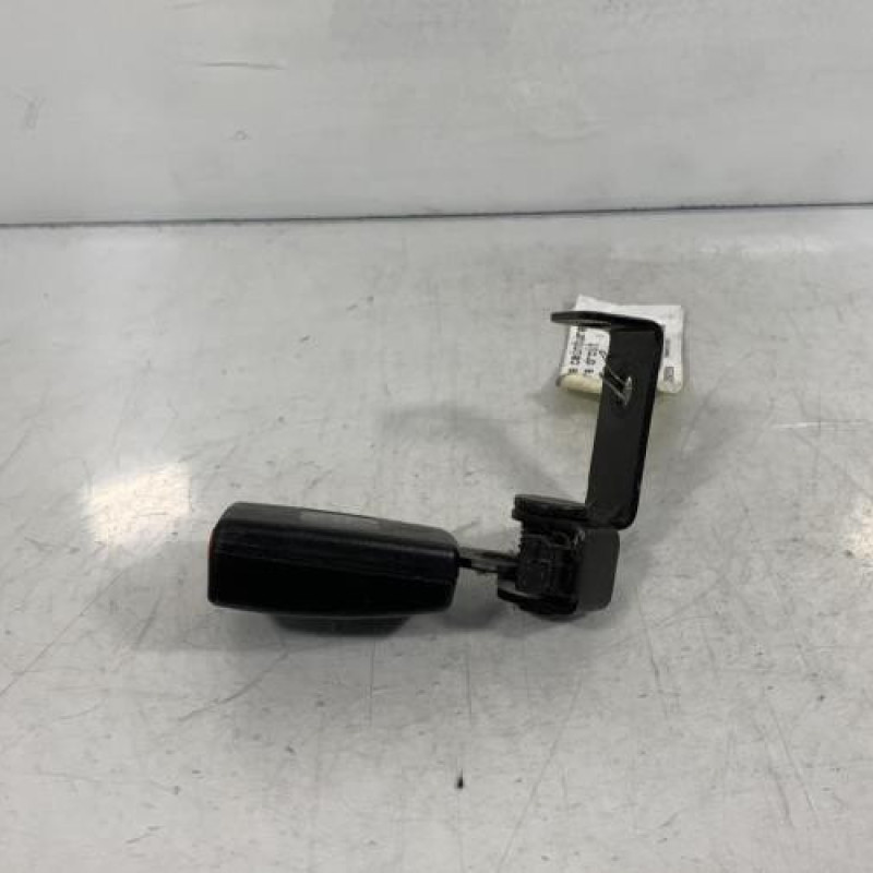 Attache ceinture arriere droit HYUNDAI I 10 1 Photo n°2
