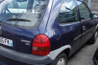 Etrier avant droit (freinage) OPEL CORSA B