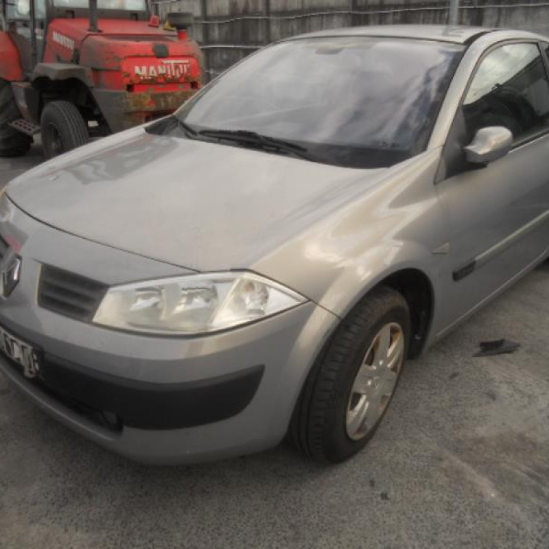 Pretensionneur de ceinture arriere gauche RENAULT MEGANE 2 Photo n°4
