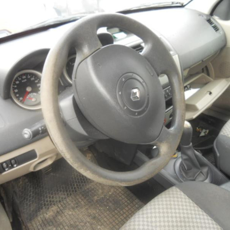 Pretensionneur de ceinture arriere gauche RENAULT MEGANE 2 Photo n°8
