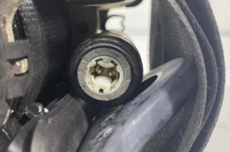 Pretensionneur de ceinture avant droit PEUGEOT 206