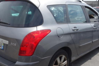 Pretensionneur de ceinture avant droit PEUGEOT 308 1 SW
