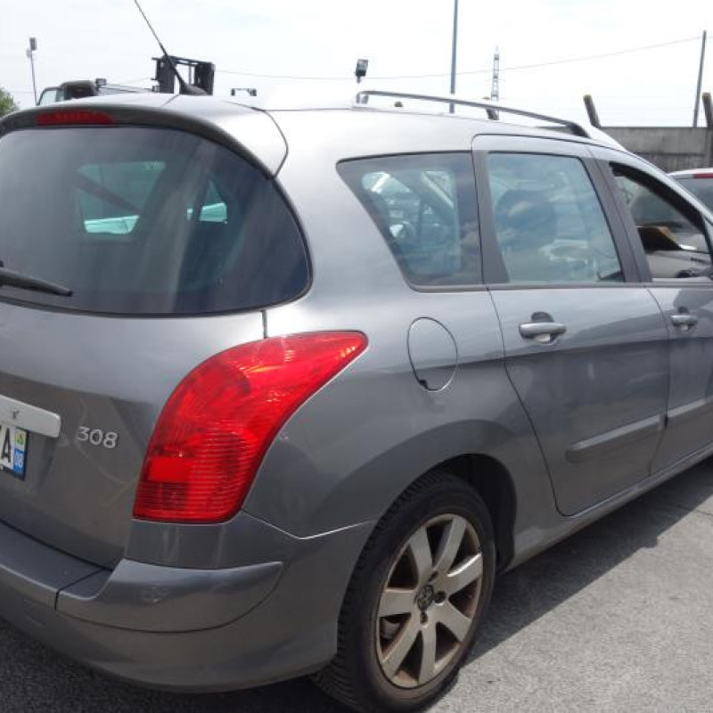 Pretensionneur de ceinture avant droit PEUGEOT 308 1 SW Photo n°6