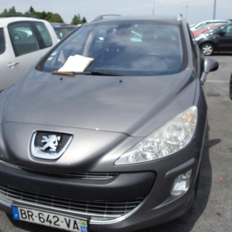 Pretensionneur de ceinture avant droit PEUGEOT 308 1 SW Photo n°9