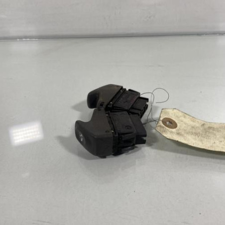 Interrupteur de leve vitre avant gauche RENAULT SCENIC 1