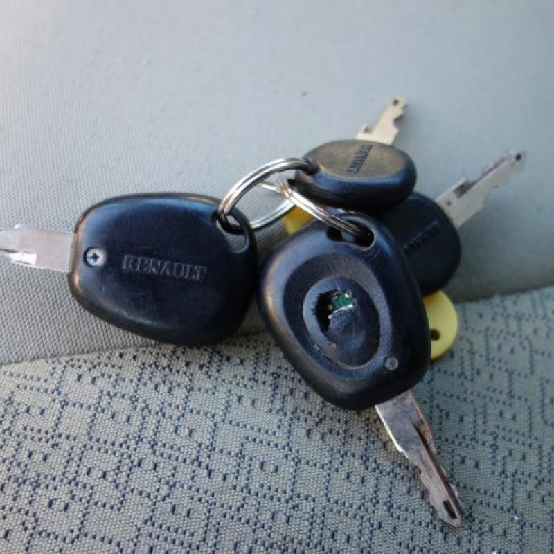 Serrure avant droit RENAULT AVANTIME Photo n°10