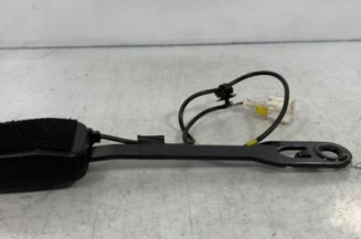 Attache ceinture avant droit PEUGEOT 407