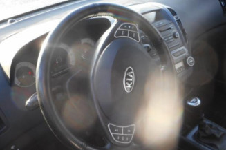 Trappe d'essence KIA CEE-D 1