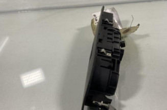 Interrupteur de leve vitre avant droit BMW SERIE 1 E81