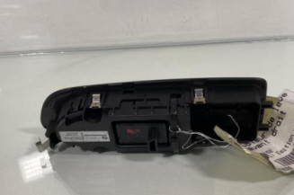 Interrupteur de leve vitre avant droit BMW SERIE 1 E81
