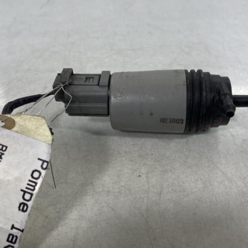 Pompe lave glace avant BMW SERIE 1 E81 Photo n°1