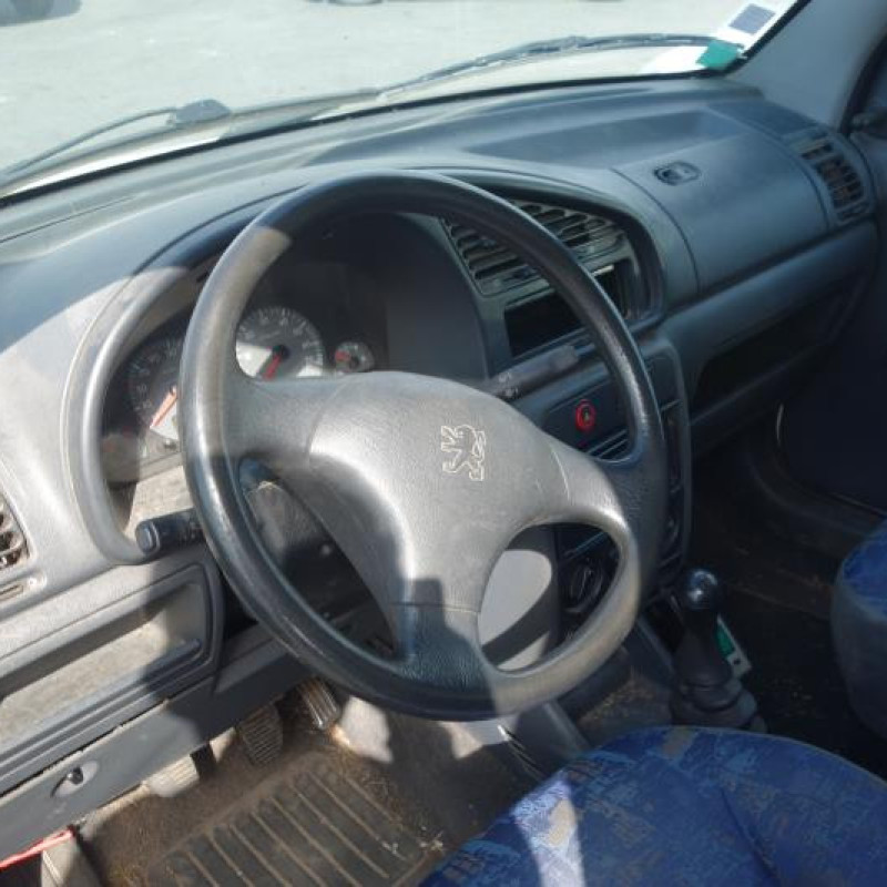 Serrure avant droit PEUGEOT PARTNER 1 Photo n°8