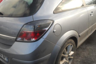 Poignee porte avant gauche OPEL ASTRA H