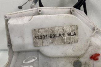 Serrure avant droit SUZUKI SWIFT 4
