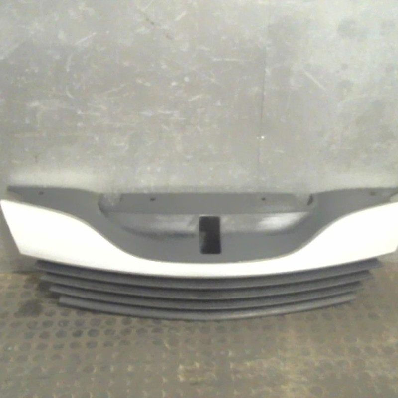 Calandre RENAULT LAGUNA 2 Photo n°1