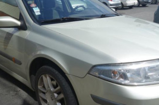 Calandre RENAULT LAGUNA 2