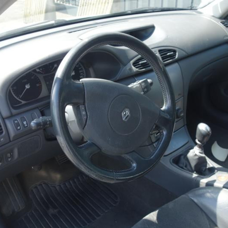 Calandre RENAULT LAGUNA 2 Photo n°6