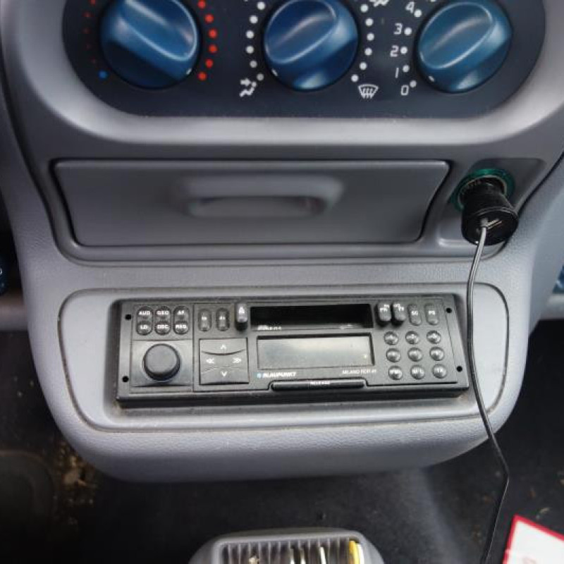 Ceinture arriere gauche RENAULT TWINGO 1 Photo n°9