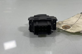 Interrupteur de leve vitre avant droit PEUGEOT 208 1