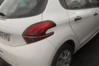 Interrupteur de leve vitre avant droit PEUGEOT 208 1