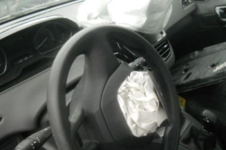Interrupteur de leve vitre avant droit PEUGEOT 208 1