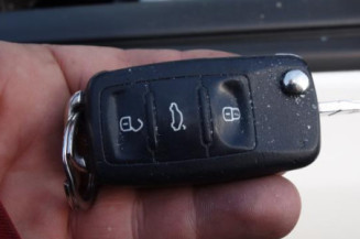 Serrure avant gauche VOLKSWAGEN GOLF 6