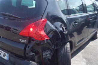 Interrupteur de leve vitre avant droit PEUGEOT 3008 1