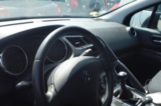 Interrupteur de leve vitre avant droit PEUGEOT 3008 1