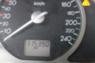 Calandre RENAULT LAGUNA 2