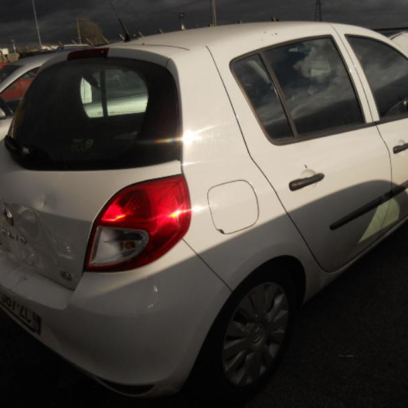 Bloc ABS (freins anti-blocage) RENAULT CLIO 3 Photo n°5