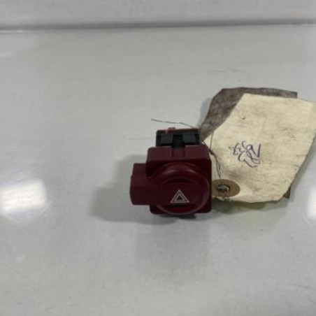 Bouton de warning CITROEN C4 1 Photo n°1