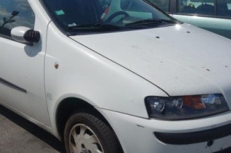 Optique avant principal gauche (feux)(phare) FIAT PUNTO 2