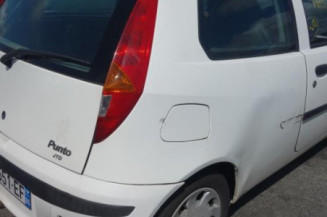 Optique avant principal gauche (feux)(phare) FIAT PUNTO 2