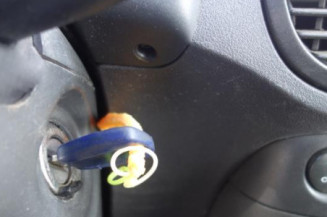 Optique avant principal gauche (feux)(phare) FIAT PUNTO 2
